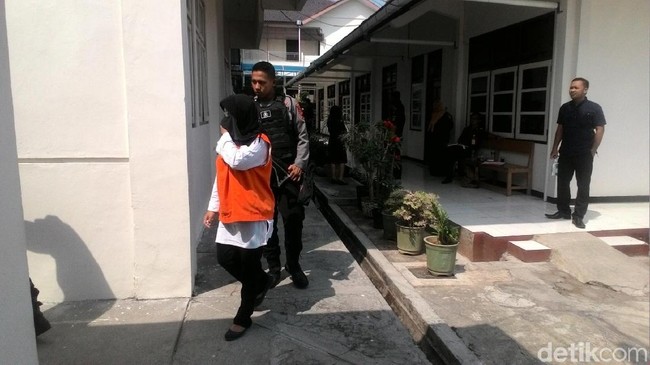 8f38f871 7769 4724 9577 ab80febfaa05 169