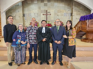 Pdt Jeffry Sitindaon MTh bersama Admin Sitindaon News di Gereja HKBP Resort Pasar Minggu Distrik VIII DKI Jakarta Minggu 8 3 26