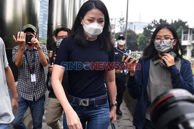 kpk temukan dugaan aliran uang nurhadi ke selebgram cantik ini hhp